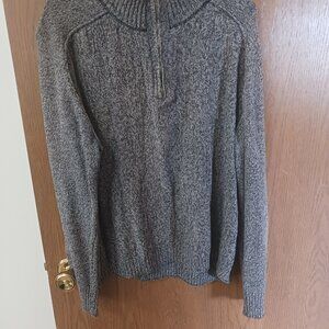 men's XL Alex Stevens zipped kneck sweater